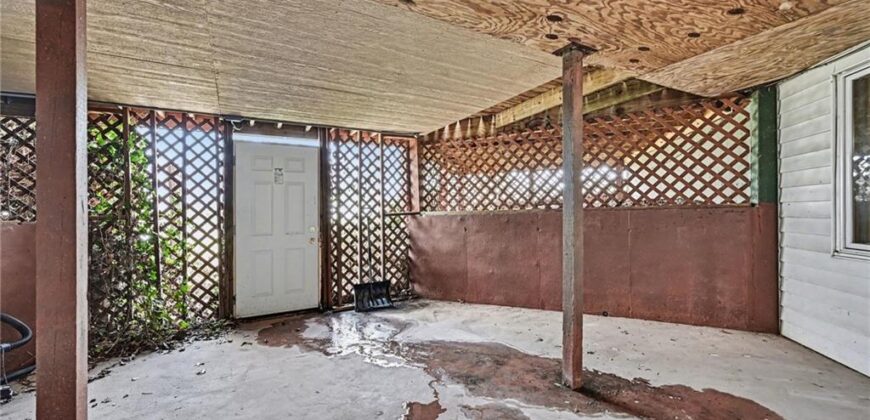 6409 Clinton County Line Road, Trimble, MO 64492