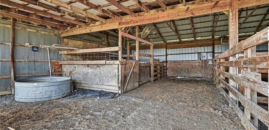 6409 Clinton County Line Road, Trimble, MO 64492