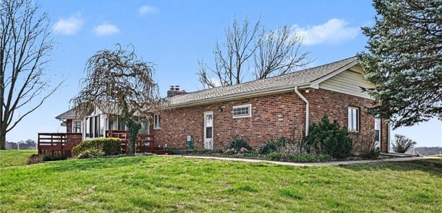 6409 Clinton County Line Road, Trimble, MO 64492