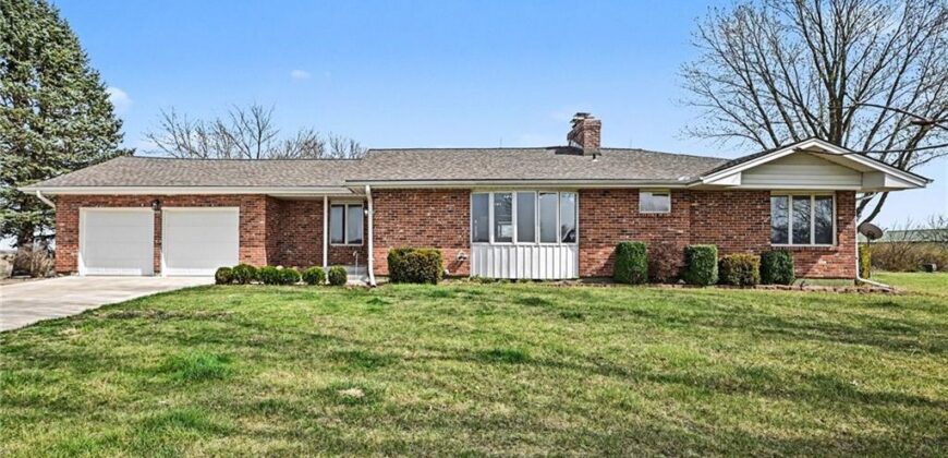 6409 Clinton County Line Road, Trimble, MO 64492