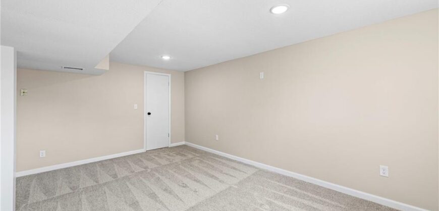 6408 N Central Street, Gladstone, MO 64118