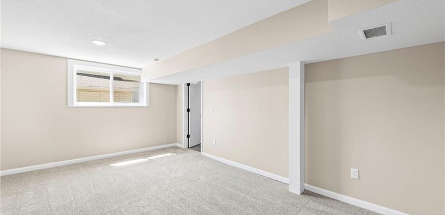 6408 N Central Street, Gladstone, MO 64118