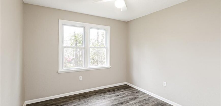 7933 N Jefferson Street, Kansas City, MO 64118