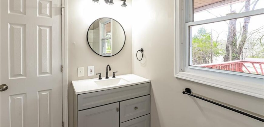 7933 N Jefferson Street, Kansas City, MO 64118