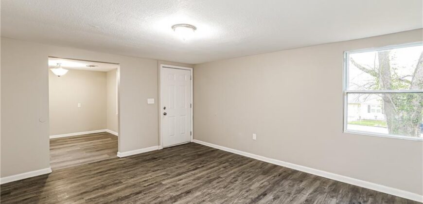 7933 N Jefferson Street, Kansas City, MO 64118