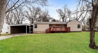 7933 N Jefferson Street, Kansas City, MO 64118