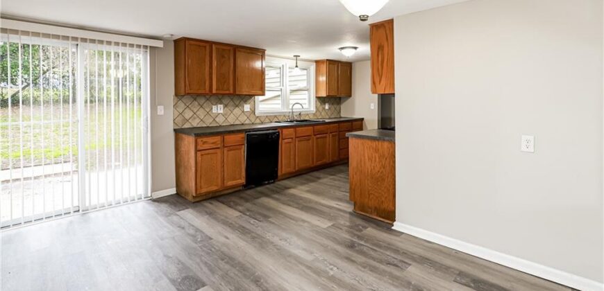 7933 N Jefferson Street, Kansas City, MO 64118