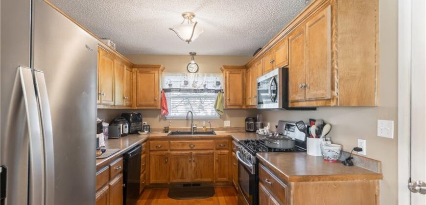 11030 N Charlotte Street, Kansas City, MO 64155