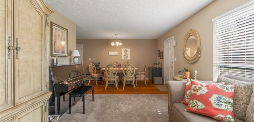 11030 N Charlotte Street, Kansas City, MO 64155