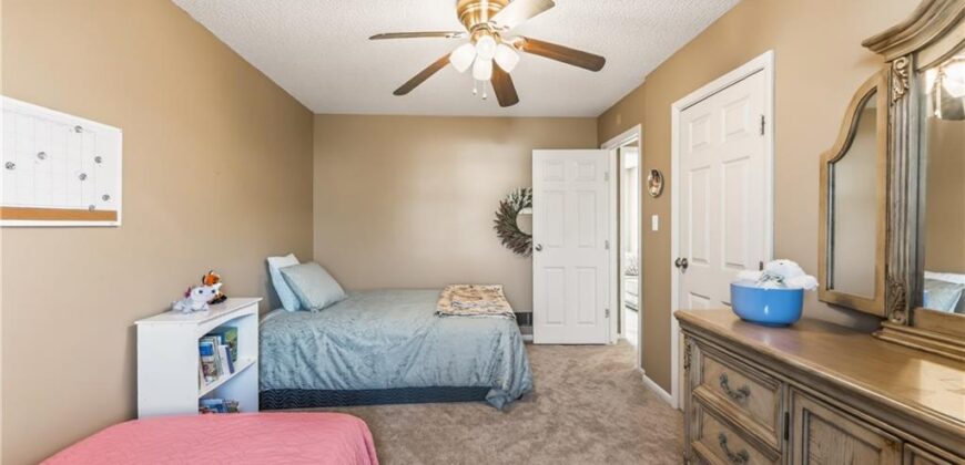 11030 N Charlotte Street, Kansas City, MO 64155