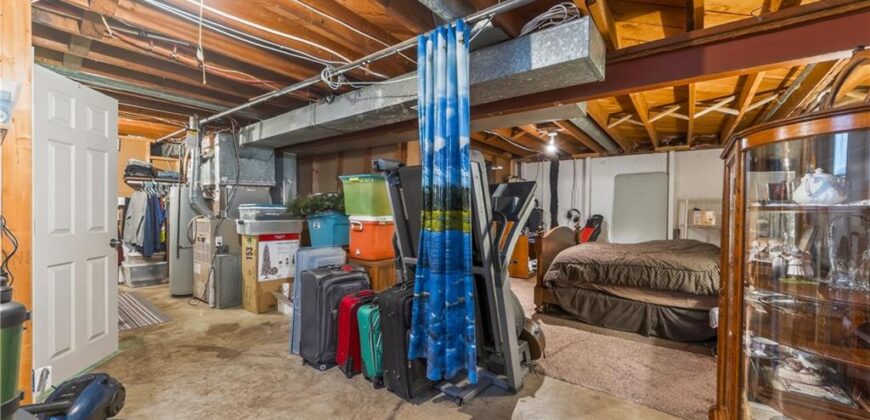 11030 N Charlotte Street, Kansas City, MO 64155