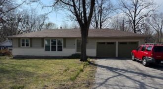 11030 N Charlotte Street, Kansas City, MO 64155