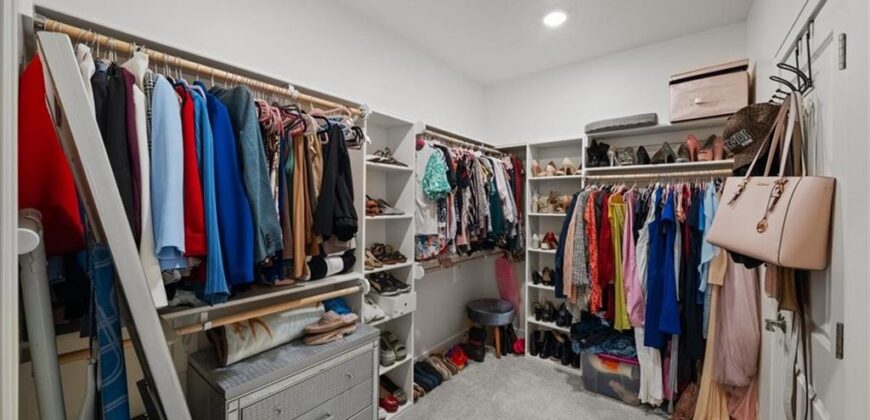 5807 N Bell Court, Kansas City, MO 64118