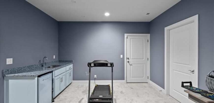 5807 N Bell Court, Kansas City, MO 64118