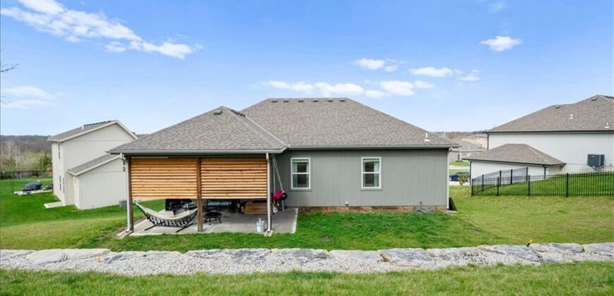 5807 N Bell Court, Kansas City, MO 64118