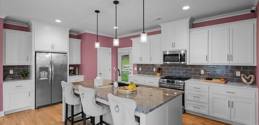 5807 N Bell Court, Kansas City, MO 64118