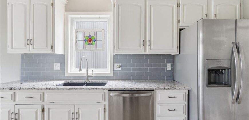 11236 N Randolph Avenue, Kansas City, MO 64157