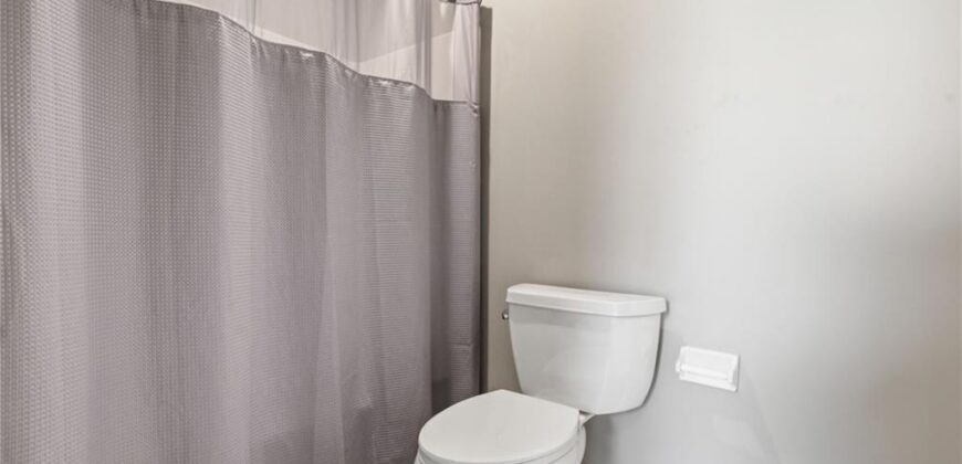 11236 N Randolph Avenue, Kansas City, MO 64157