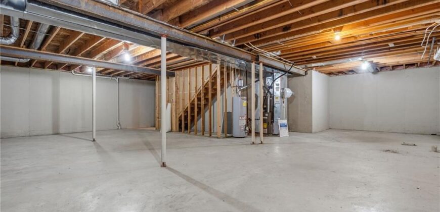 11236 N Randolph Avenue, Kansas City, MO 64157