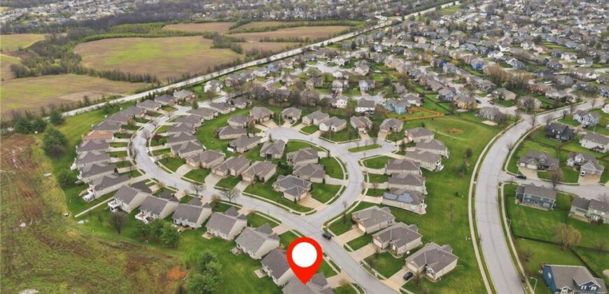 11236 N Randolph Avenue, Kansas City, MO 64157