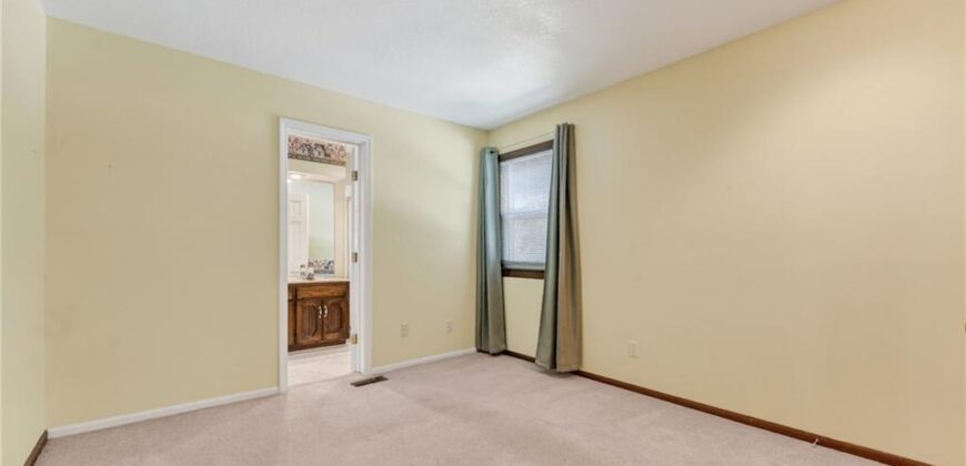 4302 NW 60th Court, Kansas City, MO 64151