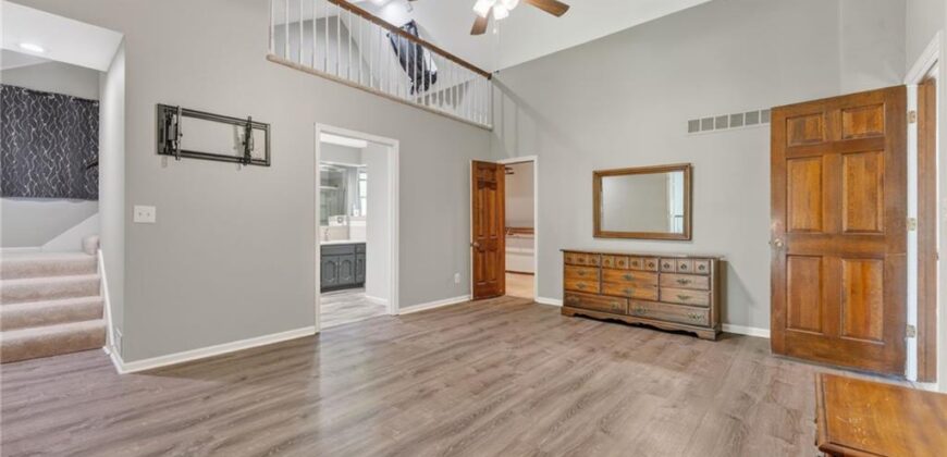 4302 NW 60th Court, Kansas City, MO 64151