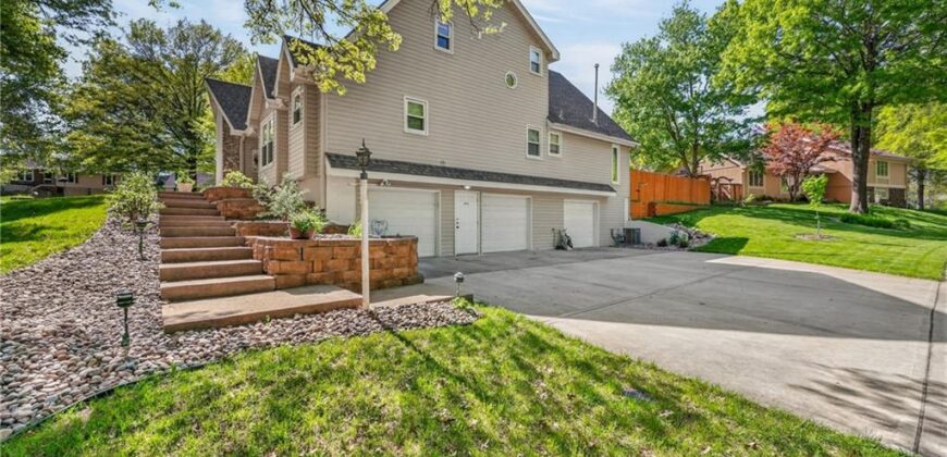 4302 NW 60th Court, Kansas City, MO 64151