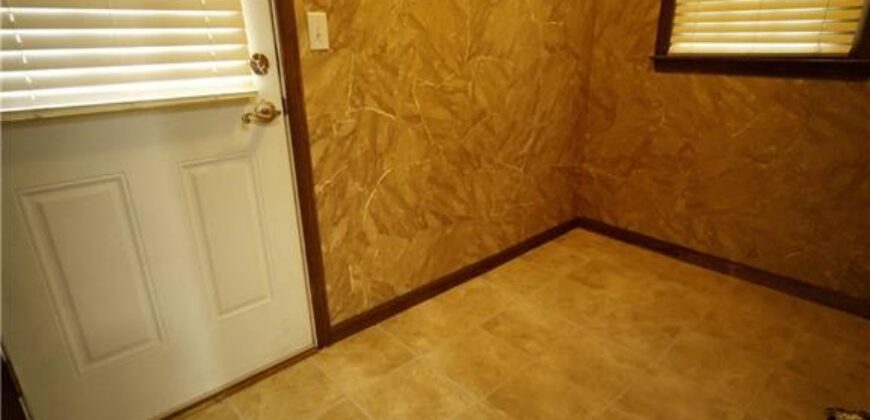 901 96th Terrace, Kansas City, MO 64155