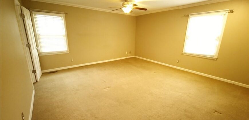 901 96th Terrace, Kansas City, MO 64155