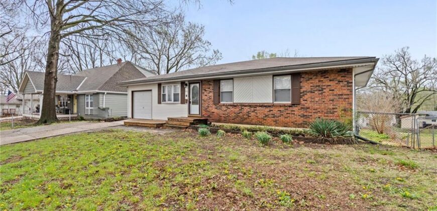 8141 NE 52nd Street, Kansas City, MO 64119