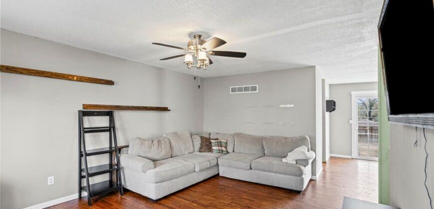 8141 NE 52nd Street, Kansas City, MO 64119