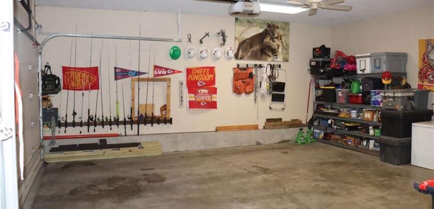 915 Englewood Drive, Kearney, MO 64060