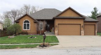 915 Englewood Drive, Kearney, MO 64060