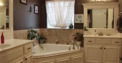 915 Englewood Drive, Kearney, MO 64060