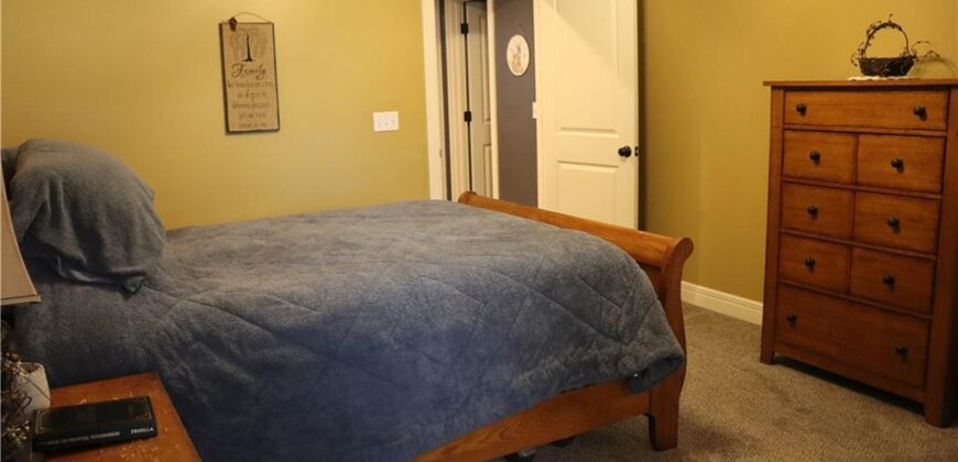 915 Englewood Drive, Kearney, MO 64060