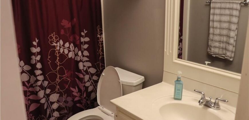 915 Englewood Drive, Kearney, MO 64060