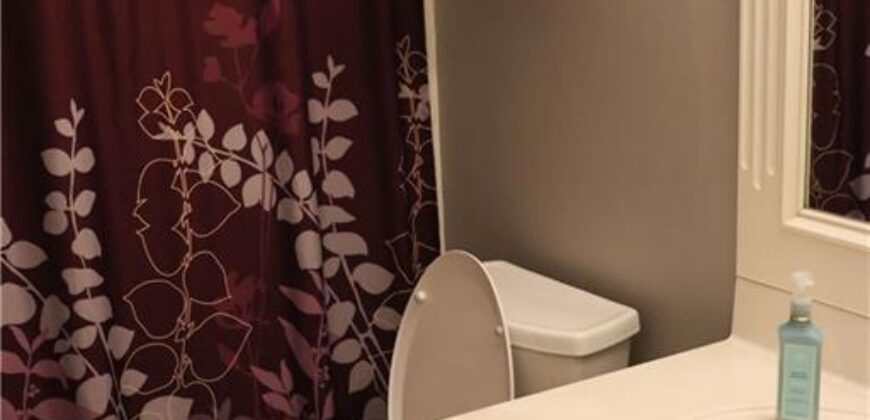 915 Englewood Drive, Kearney, MO 64060