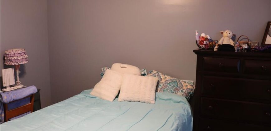 915 Englewood Drive, Kearney, MO 64060