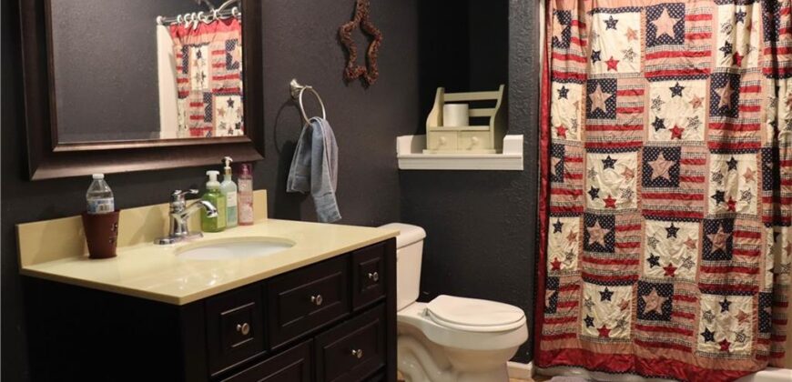 915 Englewood Drive, Kearney, MO 64060