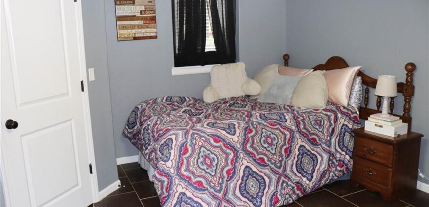 915 Englewood Drive, Kearney, MO 64060