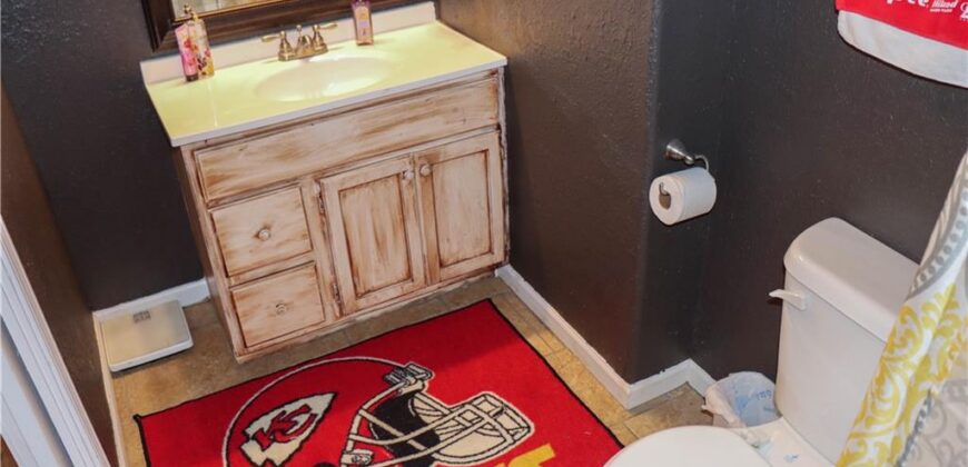 915 Englewood Drive, Kearney, MO 64060