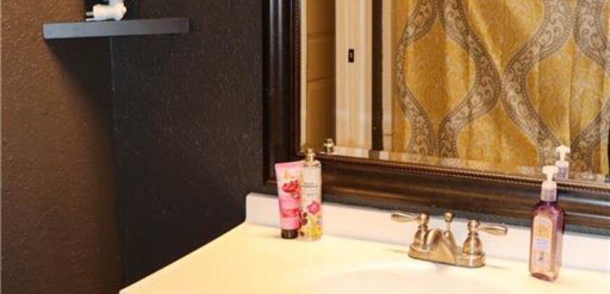 915 Englewood Drive, Kearney, MO 64060