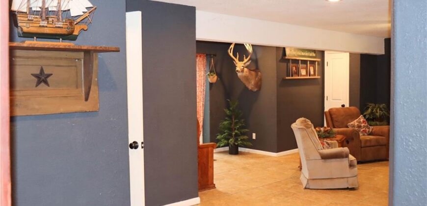 915 Englewood Drive, Kearney, MO 64060