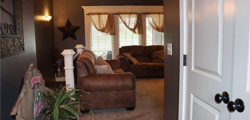 915 Englewood Drive, Kearney, MO 64060