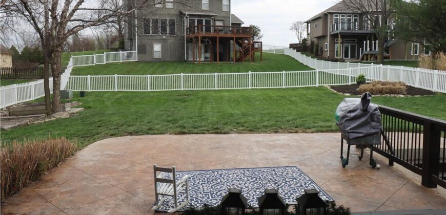 915 Englewood Drive, Kearney, MO 64060