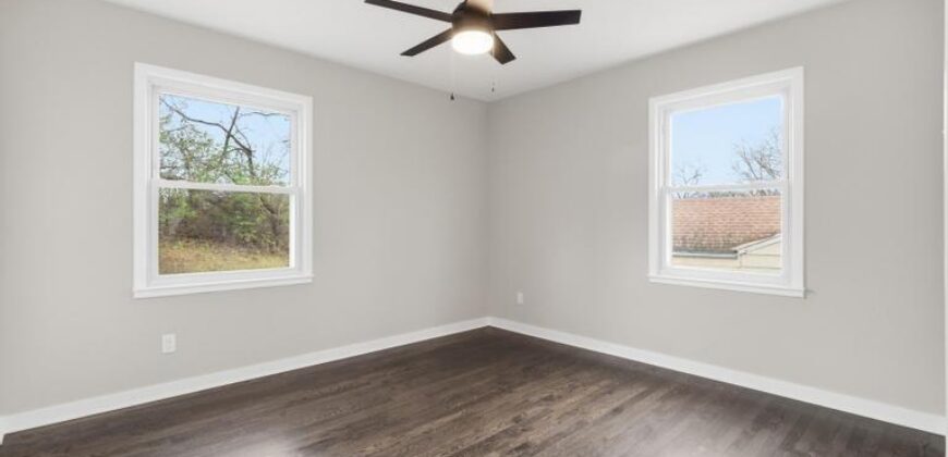 623 NE Woodlawn Street, Kansas City, MO 64116