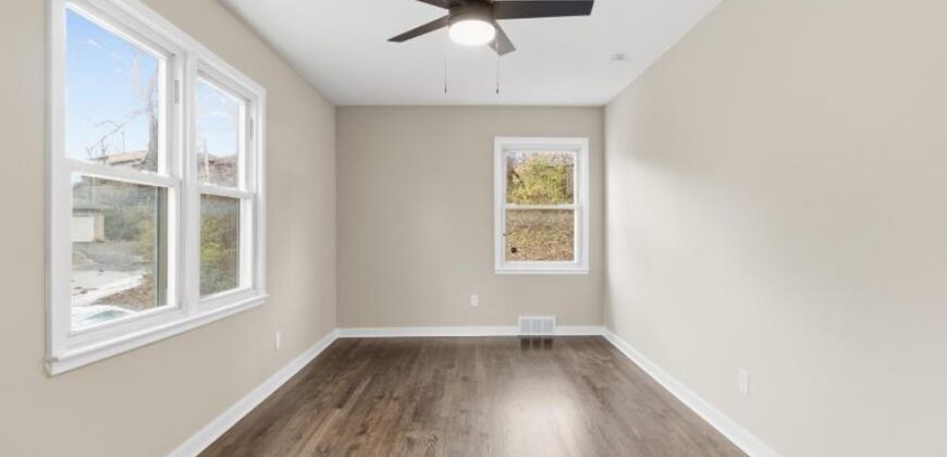 623 NE Woodlawn Street, Kansas City, MO 64116