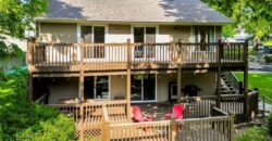 1045 NW S SOUTH SHORE Drive, Lake Waukomis, MO 64151