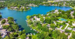 1045 NW S SOUTH SHORE Drive, Lake Waukomis, MO 64151