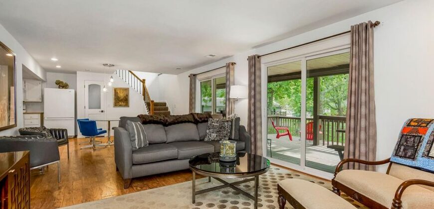 1045 NW S SOUTH SHORE Drive, Lake Waukomis, MO 64151